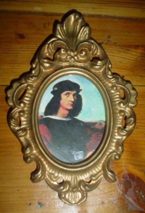 golden frame