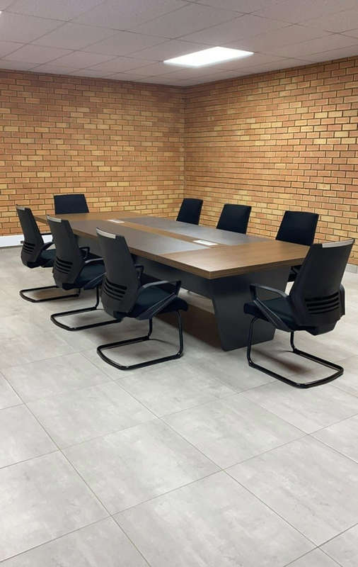 3,6 m Boardroom Table