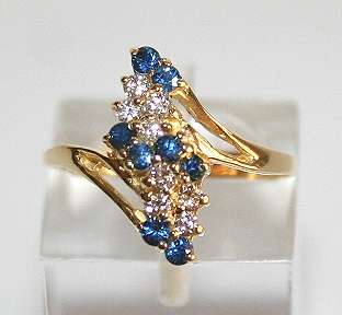 18ct gold, blue sapphire & diamond RING = STRIKING! Ready for you
