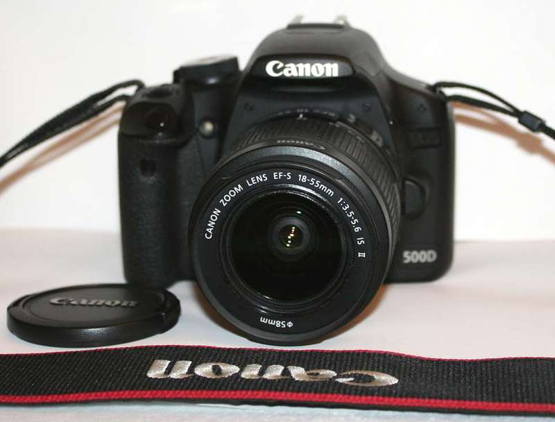 Canon EOS 500D (15.1mp) with HDMI, Canon EF-S 18-55mm IS II Lens, 8GB SDHC SanDisk, etc