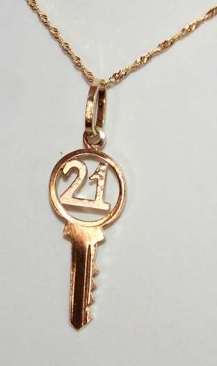 9ct gold 21st key pendant / charm. Ready for you