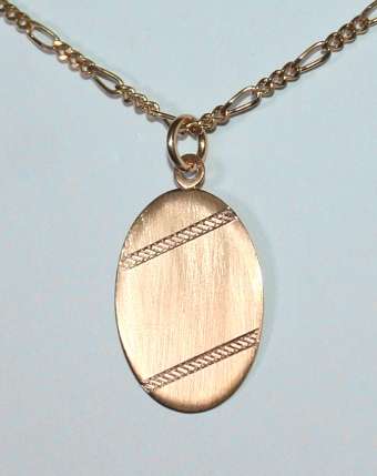 Oval Disc: 19.2k / 19.2ct rose gold  `Ouro Portugues`. Ready for you. Last one!