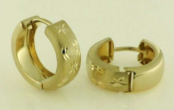 9k / 9ct gold huggie Earrings: bright cut, reversible. Limited!