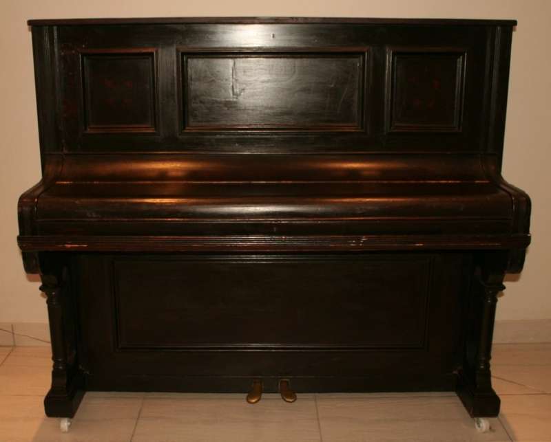 Antique upright piano by C. J. Quandt, Berlin =a STEAL!