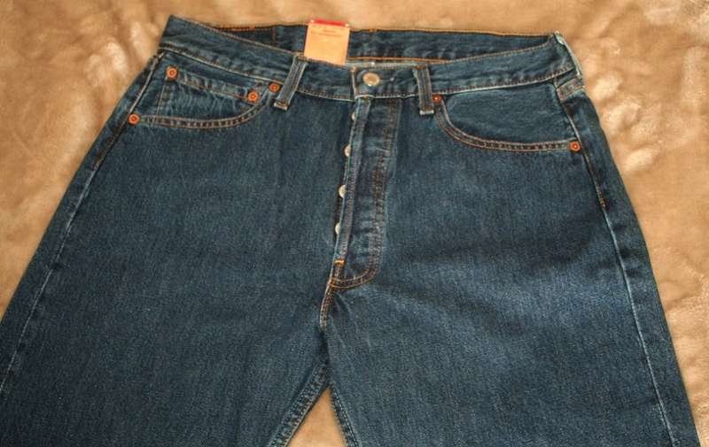 Original Levi 501 men's blue jeans, W32, L32. Brand new with tags