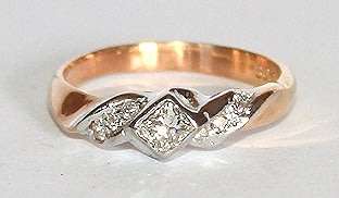Princess cut RING: 19.2k / 19.2ct Portuguese rose gold, simulated diamonds. Ready for you. Last one!