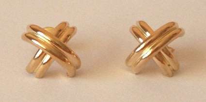 REDUCED MADLY - 9k / 9ct gold double crossover stud EARRINGS. Ready for you. Last pair!
