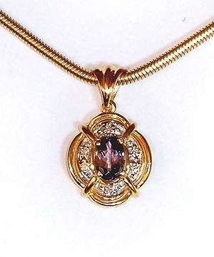 9k / 9ct gold, tanzanite & diamond PENDANT. Ready for you. Last one!
