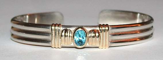 Sterling silver, 9k / 9ct yellow gold & blue topaz designer ridged BANGLE. Ready for you. Last one!