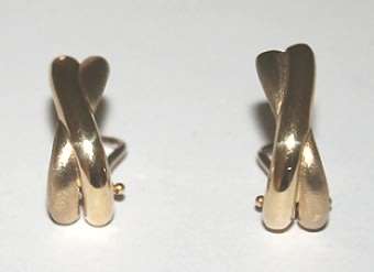 9k / 9ct gold criss cross clip EARRINGS. Ready for you. Last pair!