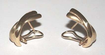 9k / 9ct gold criss cross clip EARRINGS. Ready for you. Last pair!