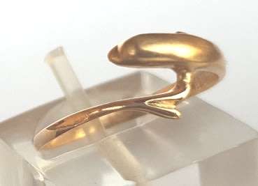 Dolphin RING: 19.2k / 19.2ct Portuguese rose gold, size L. Ready for you