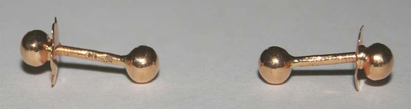 19.2k / 19.2ct Portuguese rose gold 4mm ball stud EARRINGS on screw backs. Ready for you. Last pair!