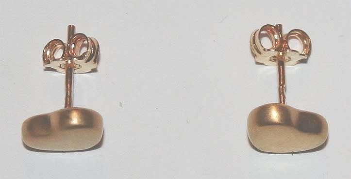 19.2k / 19.2ct Portuguese rose gold sand blasted heart stud EARRINGS. Ready for you. Last pair!