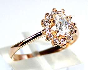 Cluster Ring: simulated Diamonds, 19.2ct rose gold = "Ouro Portugues"