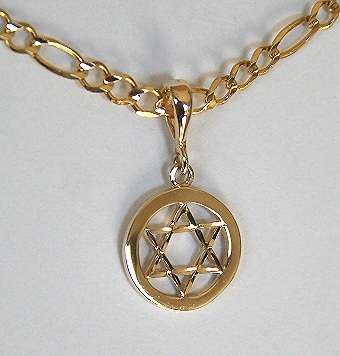 Magen David = Star of David: 9ct yellow gold