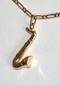 REDUCED MADLY - 9k / 9ct gold SAXOPHONE charm / pendant. Ready for you. Last one!