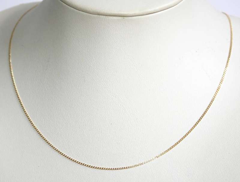 9k / 9ct gold CHAIN: closed curb, 1mm wide, 45cm