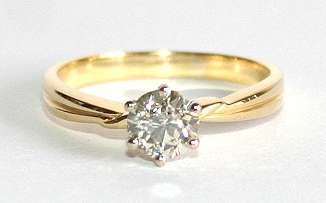 REDUCED MADLY - 0.668ct Diamond Solitaire Engagement Ring: 18ct gold, Certified
