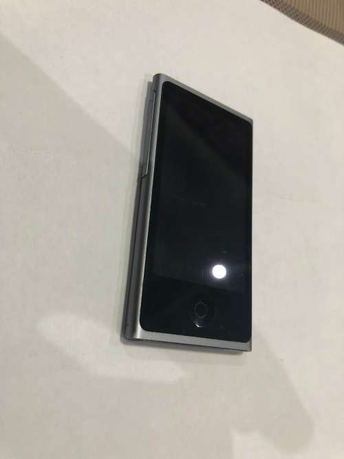 iPod nano 7th Generation **BOXED**