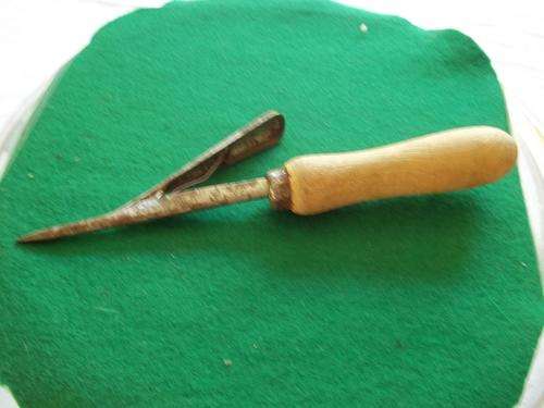Vintage Rug making tool hook