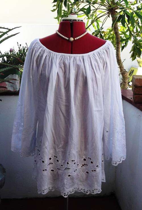 White vintage long sleeve 'Poetry' top with broderie anglaise detail, size 14, excellent condition