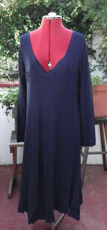 Long sleeve 'Gottalotaluv' printed dress, size XL
