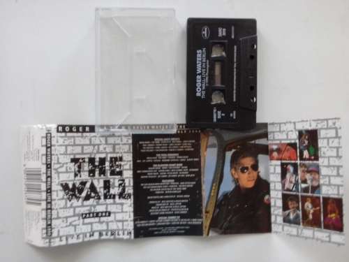 Roger Waters - The Wall Live in Berlin (1)  ( scarce 1990 SA released music cassette EX EX )