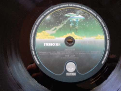 Thin Lizzy - Jailbreak  ( scarce 1976 German  released Die Cut sleeve LP )