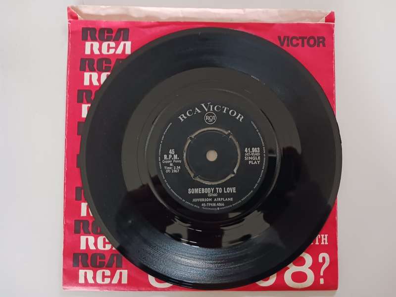 Jefferson Airplane - Somebody To Love ( rare 1967 SA released 7` single EX / EX )