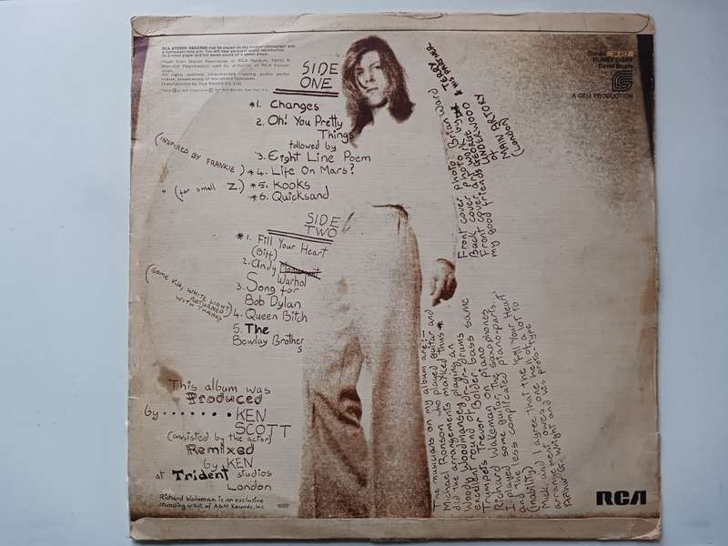 David Bowie - Hunky Dory  ( scarce 1972 SA released LP, un-laminated,embossed sleeve )