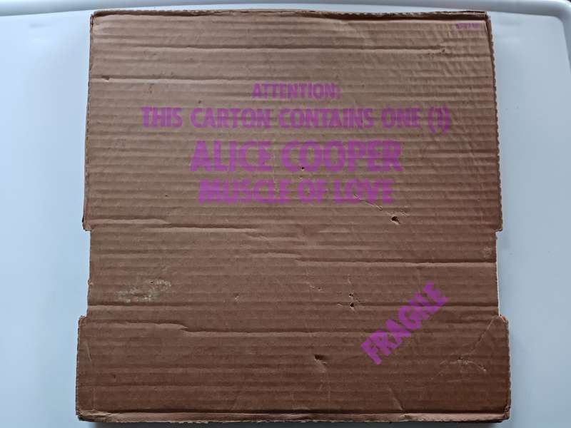 Alice Cooper - Muscle of Love  ( Rare 1973 SA released LP in a cardboard box type sleeve.)