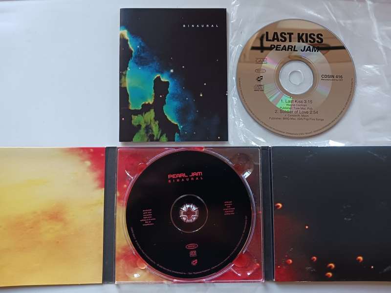 Pearl Jam - Binaural  ( scares 2000 SA released CD Album EX )