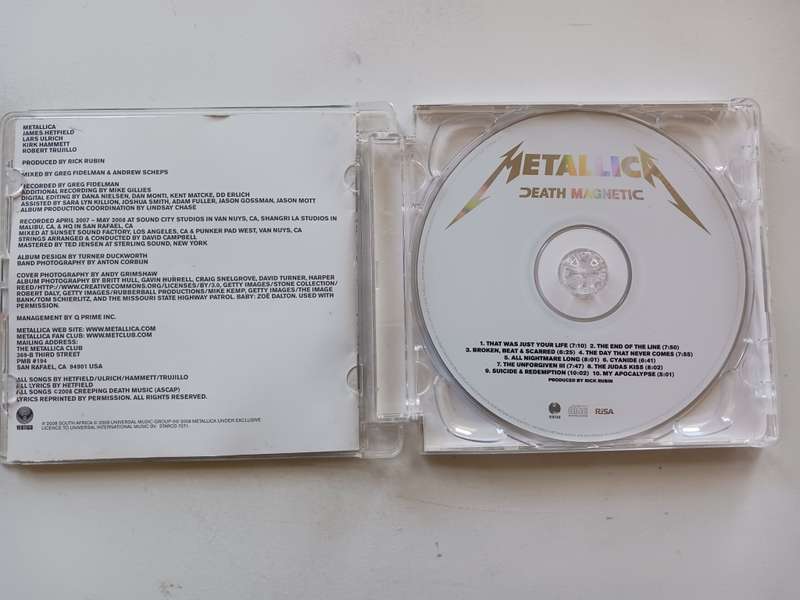Metallica - Death Magnetic  ( 2008 SA released CD  )