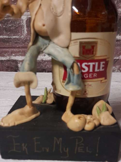 Vintage Very Rare Highly Collectable - Leon Ludick Handmade Castle Mancave /Bar Figarine 220mm High
