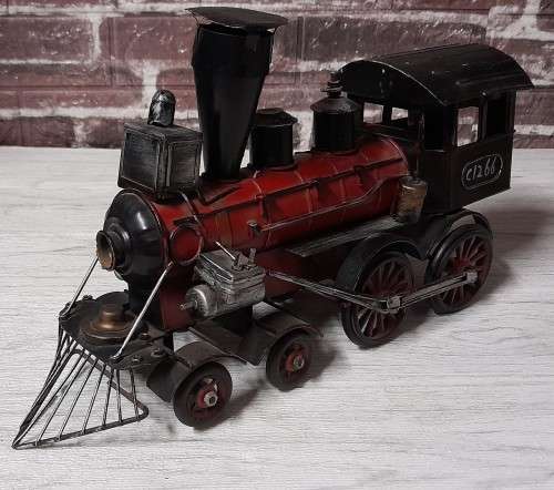 Vintage - Tin / Metal Locomotive 36cm x18cm