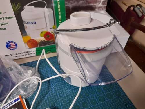 Boxed - NutrCentre 1000 Juicer - Currently Selling for R4895-