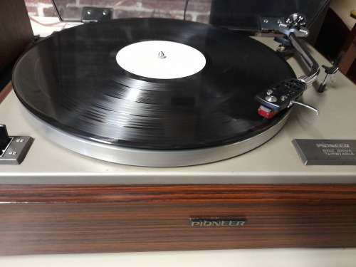 Vintage - Pioneer Prelude 4000 A Belt Drive 2 Speed  Stereo Turntable in  Working Condition