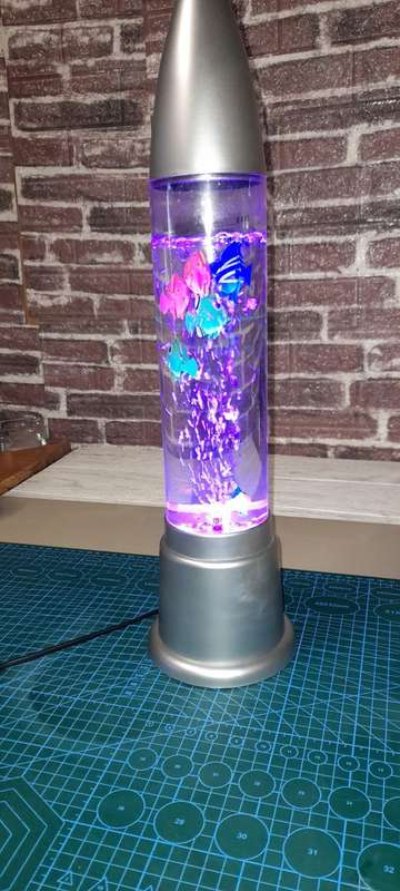 Bubbling Swimming Fish Lamp - Working Condition
