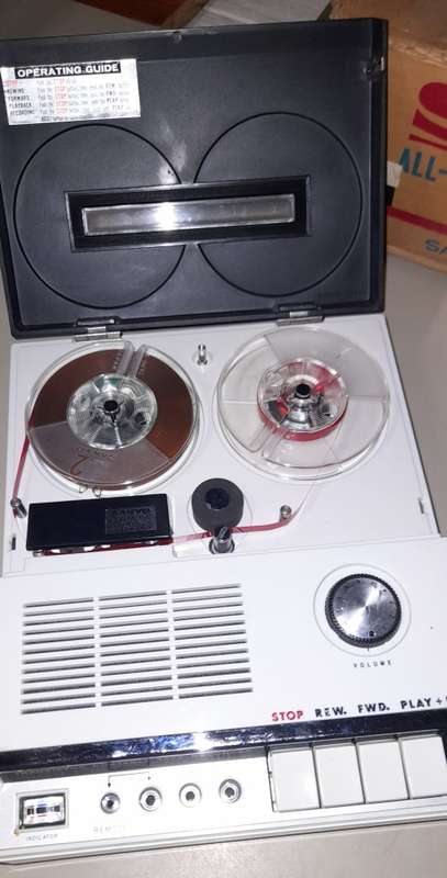 Boxed 1960`s Sanyo Portable S61TMR Reel to Reel Recorder with all original Accessories & Manuals