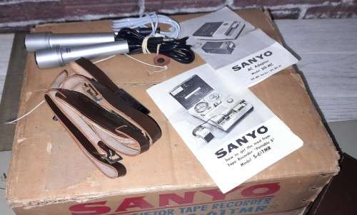 Boxed 1960`s Sanyo Portable S61TMR Reel to Reel Recorder with all original Accessories & Manuals