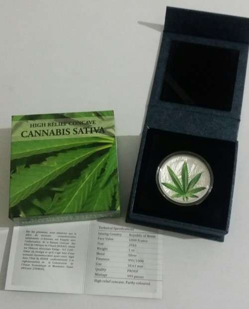 2016 PROOF 1OZ SILVER CANNABIS SATIVA COIN (MINTAGE 999)