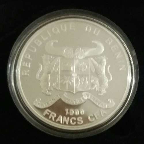2016 PROOF 1OZ SILVER CANNABIS SATIVA COIN (MINTAGE 999)