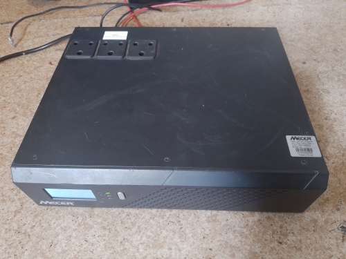 Mecer Lobo 2400 Inverter