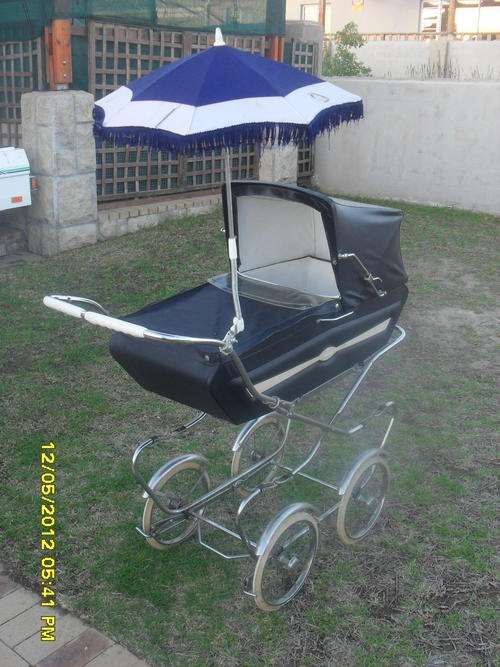 Antique Pram/Perambulator. Excellent original condition Marmet/Perego? 60's/70's