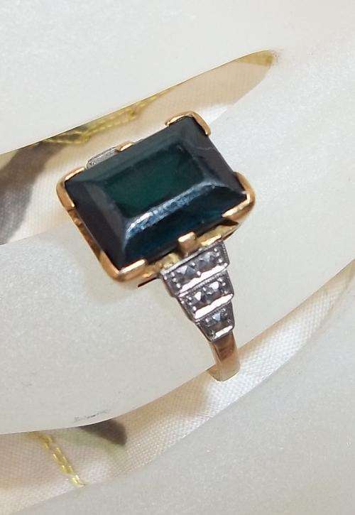 Vintage Ring - Genuine White and Rose 9 Carat Gold!