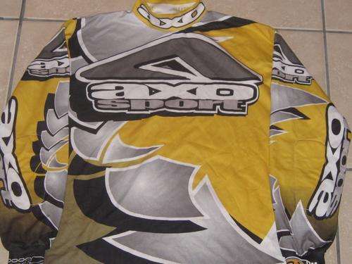 OFF ROAD LONG SLEEVES SHIRTS X 2,PLUS ACCESORIES, WOW R1 START