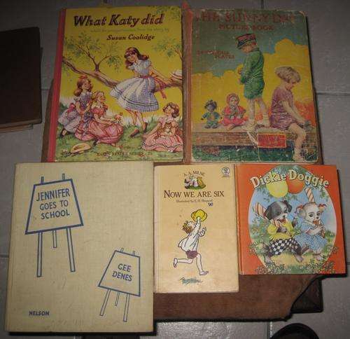 OLD KIDDIES BOOKS X 5