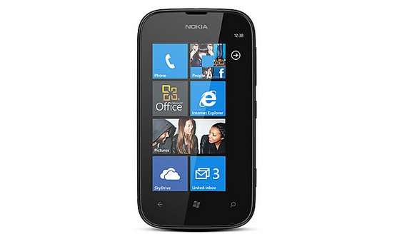 NOKIA LUMIA 520 (BLACK) - NEW - LOCAL - VODACOM STOCK - OPEN TO ALL NETWORKS