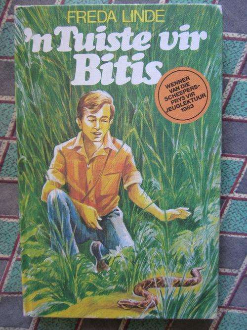 n Tuiste vir Bitis -Freda Linde - skoolstempel voor in boek